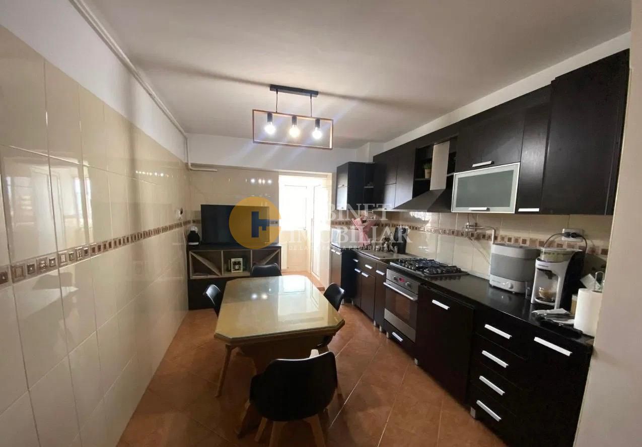 Nicolina - Apartament 3 Camere Decomandat -Etaj Intermediar , 83Mp - Poză 3