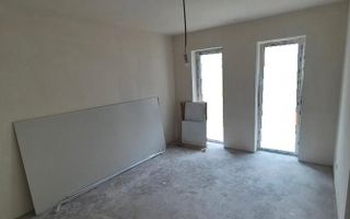 Spațiu, intimitate și grădină proprie – apartament în vilă cu 160 mp - Poză 4