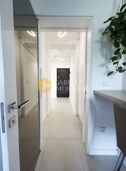 Etaj 2 Apartament 2 camere decomandat mobilat-utilat Loc parcare - Poză 4