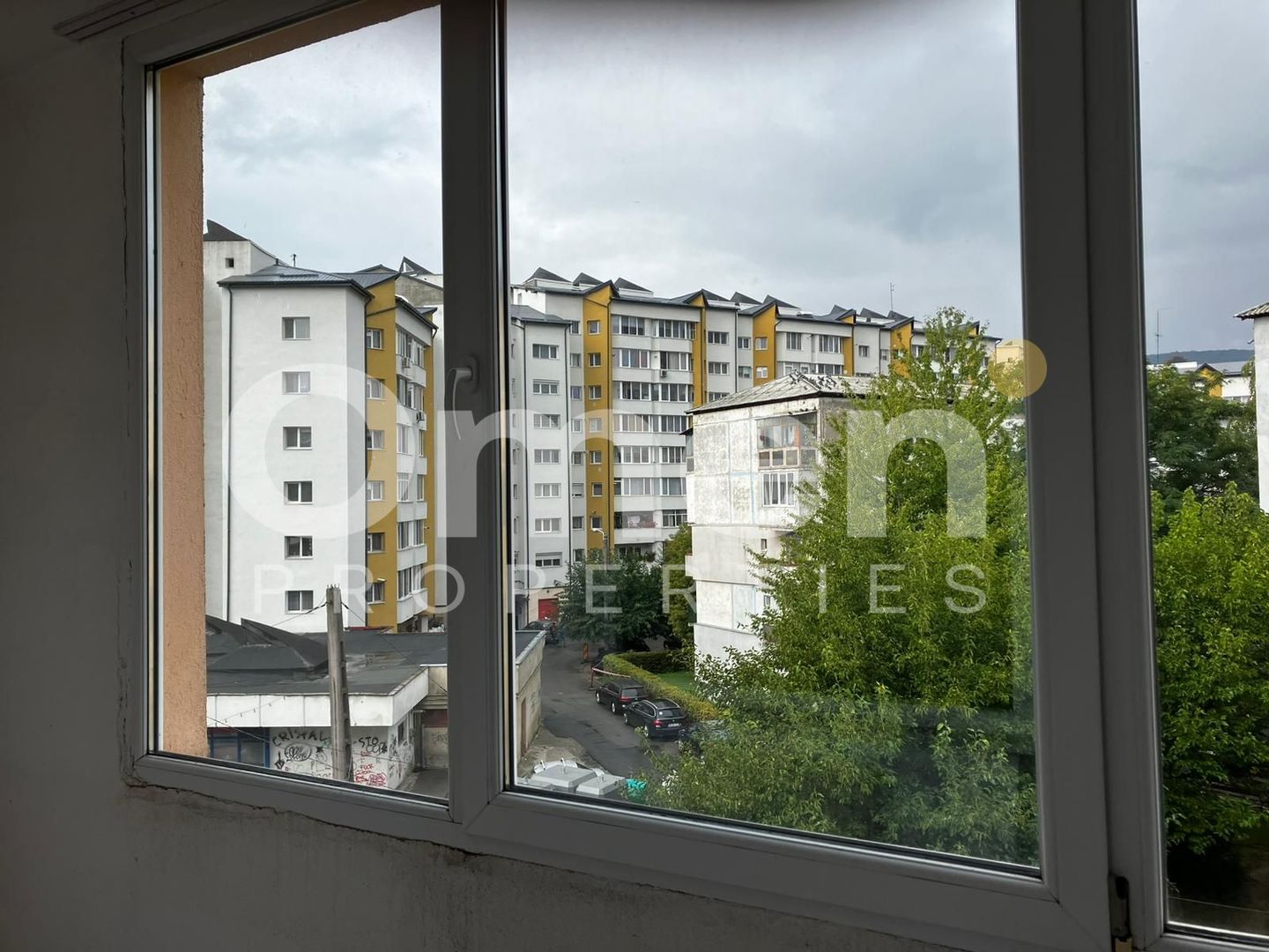Apartament 3 camere decomandate si 2 bai, etaj intermediar - Poză 10