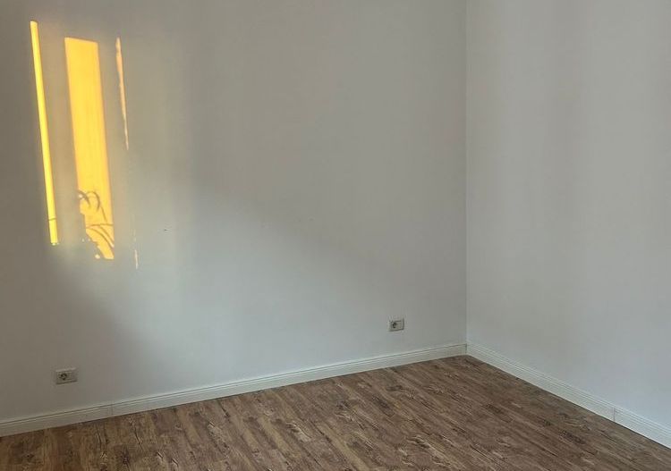 Apartament cu 2 camere semidecomandat la vanzare - Poză 4
