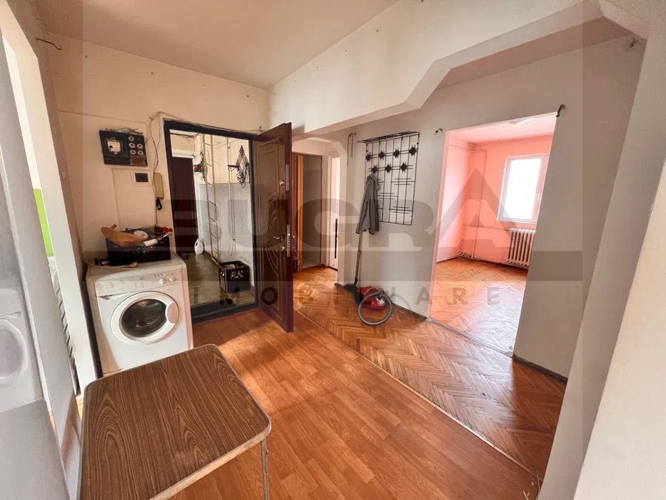 Apartament cu 4 camere, decomandat, 80 mp, zona Grigore Alexandrescu - Poză 4