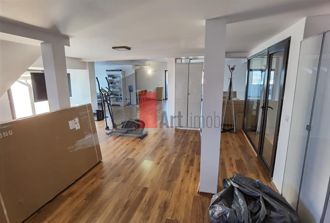 VIla 11 Camere Cernica - Poză 8