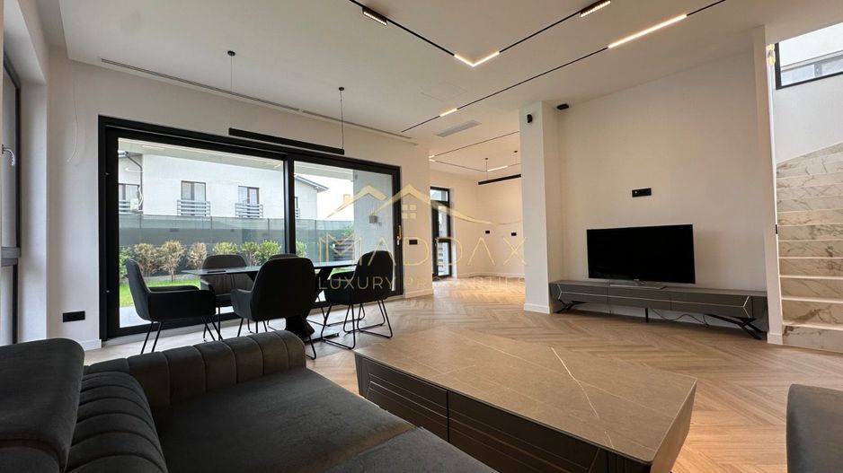 Vila individuala *432mp* + curte // 6 locuri Parcare / Pipera-Tunari - Poză 2