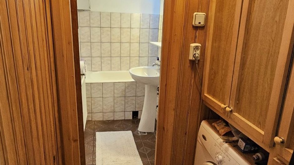 Apartament cu 2 camere, parțial mobilat, zona CENTRU; - Poză 5