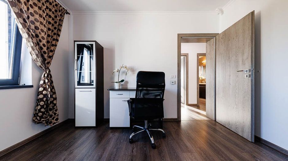 Apartament spatios, luminos,4 camere, zona Braytim, Comision 0 - Poză 35