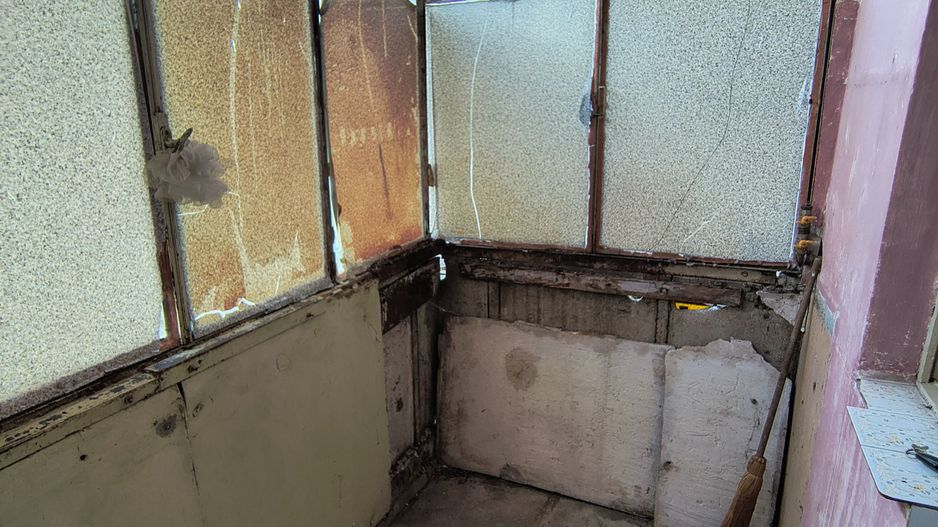 Apartament 3 camere semidecomandat Berceni - Poză 4