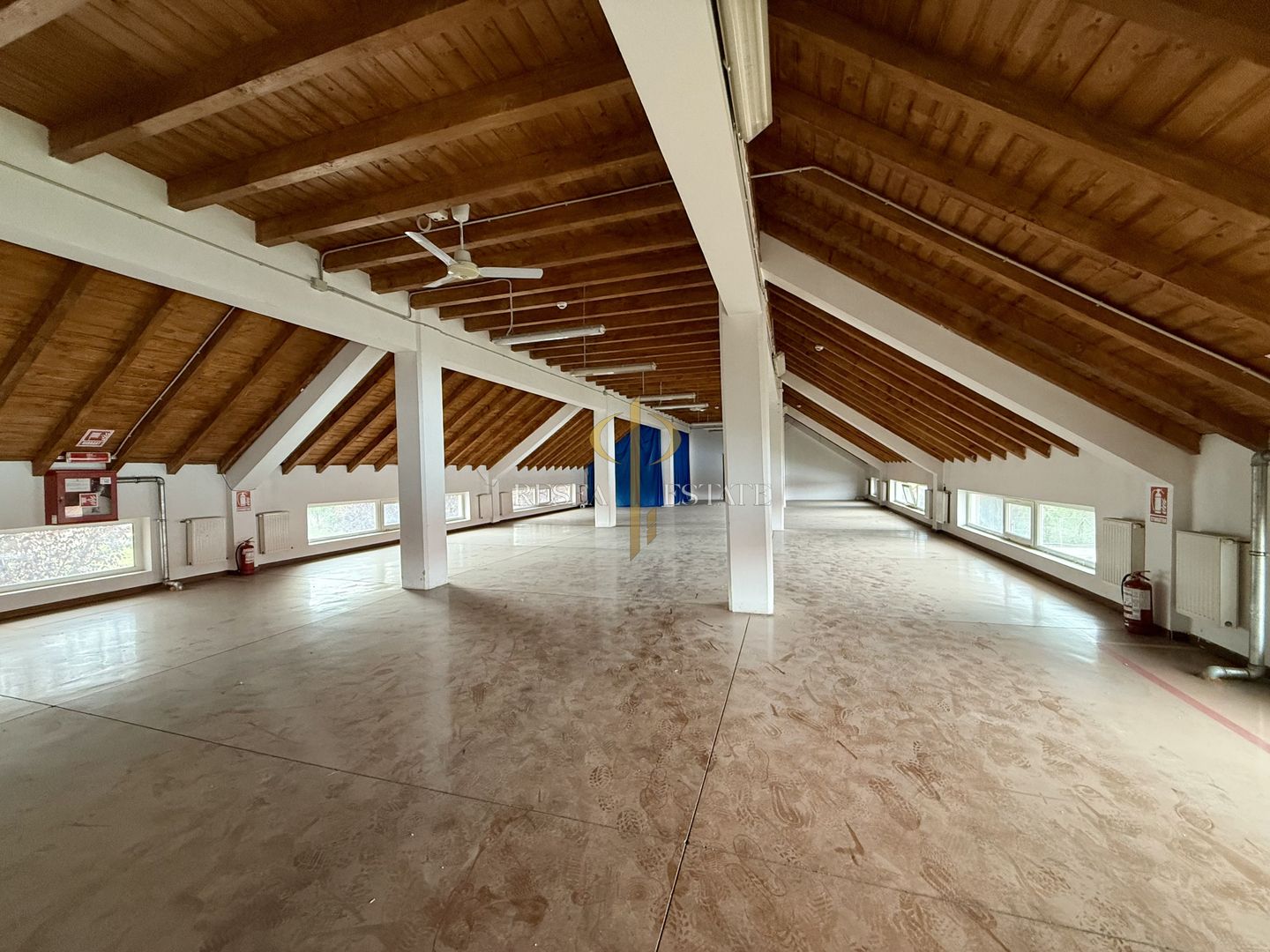 Spatii comerciale pentru activitati diverse - Dumbravita, central - Poză 3