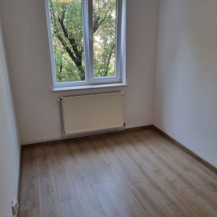 Inchiriere apartament 3 camere, Craiovei, nemobilat - Poză 7