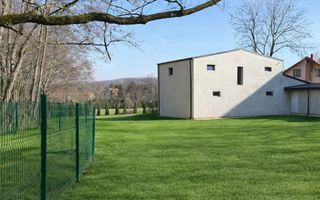 Casă individuală 5 camere | Tocile, Sadu | 250 mp utili, teren 1900 mp - Poză 8