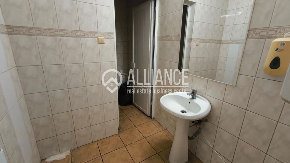 CENTRU Bdul Tomis spatiu comercial cu vitrina stradala! - Poză 8