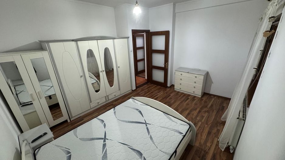 Decomandat 2 Camere Soseaua Giurgiului 78mp - Poză 1