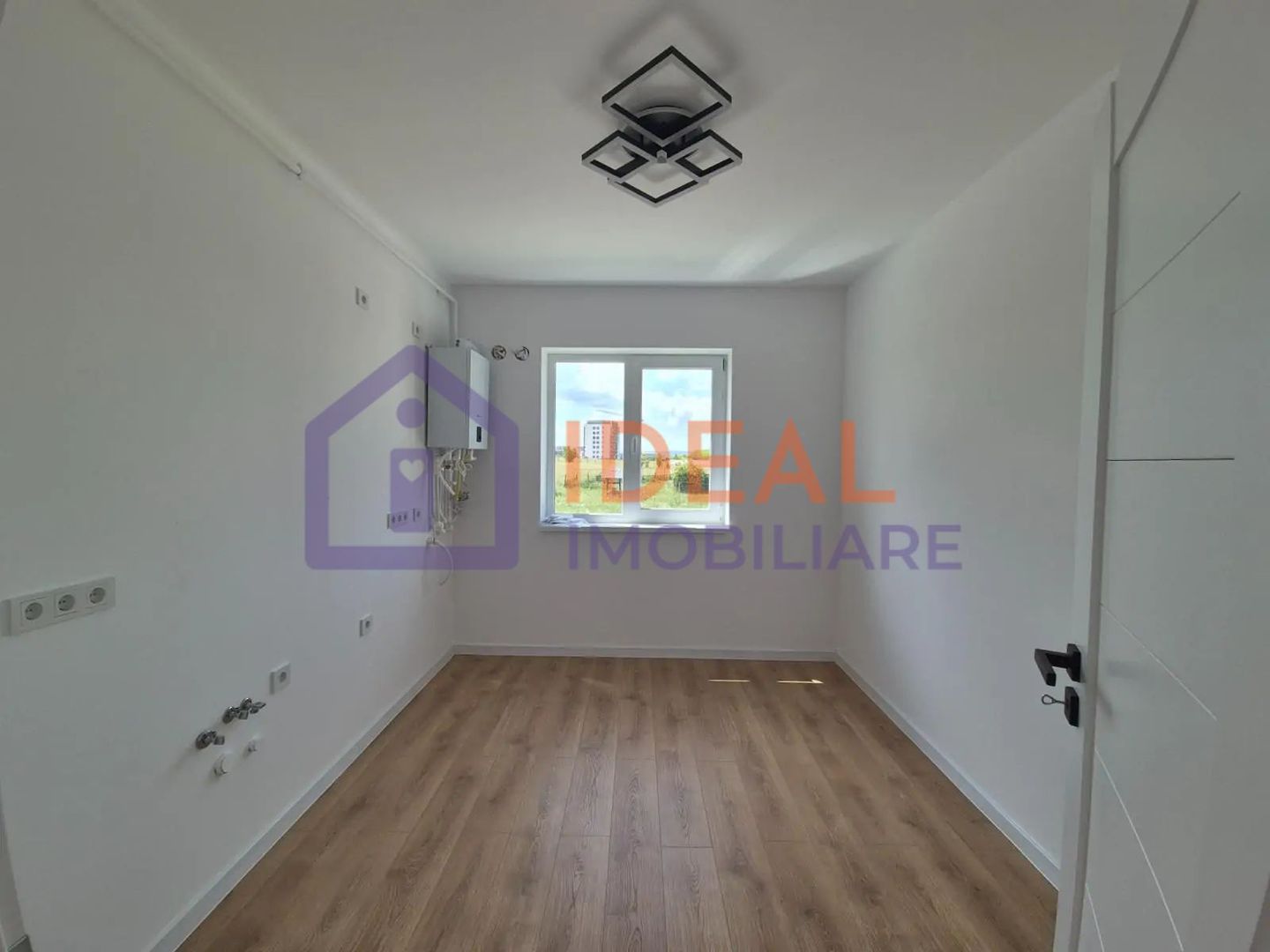 🏡 Apartament 3 camere și balcon- LA CHEIE, zona Calea Surii Mici - Poză 5
