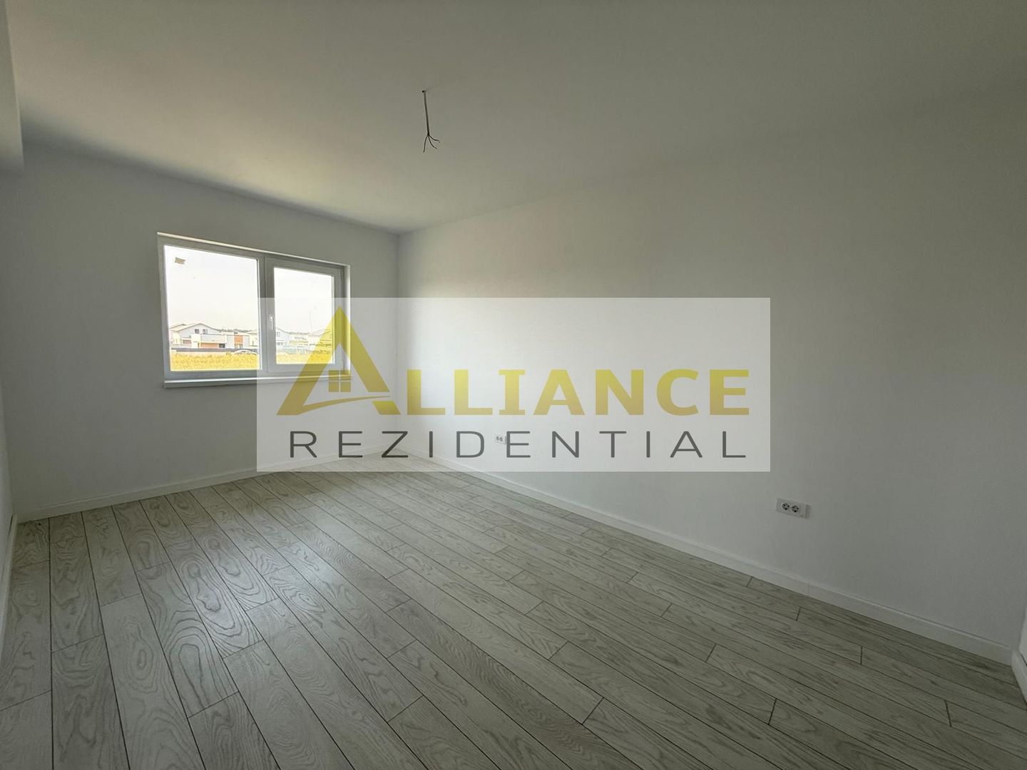 Casa individuala P+1E || 4 camere 2 bai  || 247 mp teren || - Poză 8