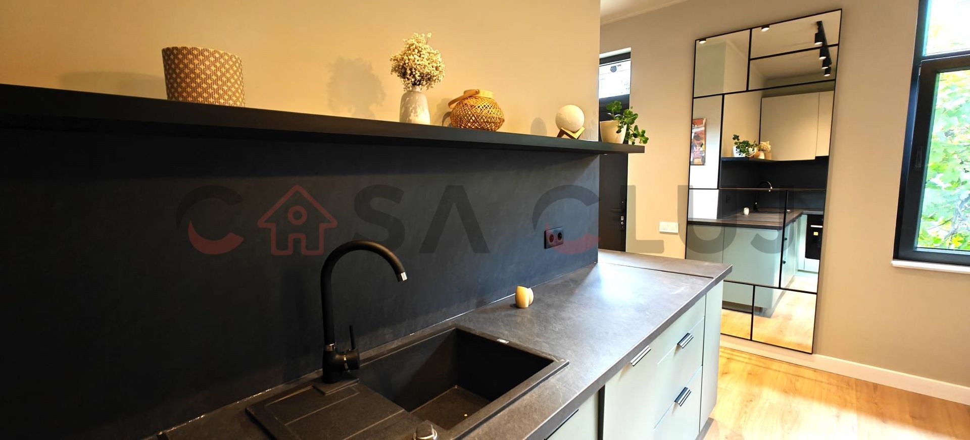 CENTRU - apartament la curte comuna ultrafinisat cu 2 locuri de parcare - Poză 11