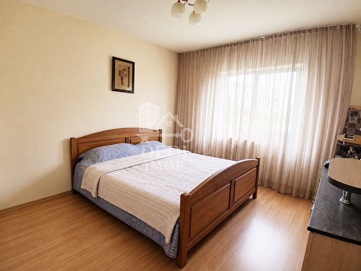 Apartament 3 camere de vânzare in zona Decebal, Oradea - Poză 2