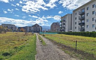 Inchiriere teren 1000mp in zona rezidentiala din Tractoru, 500 euro/luna - Poză 3