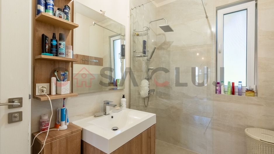 Casă invididuală de vânzare, 250mp utili, 2000mp teren, Campenești! - Poză 10