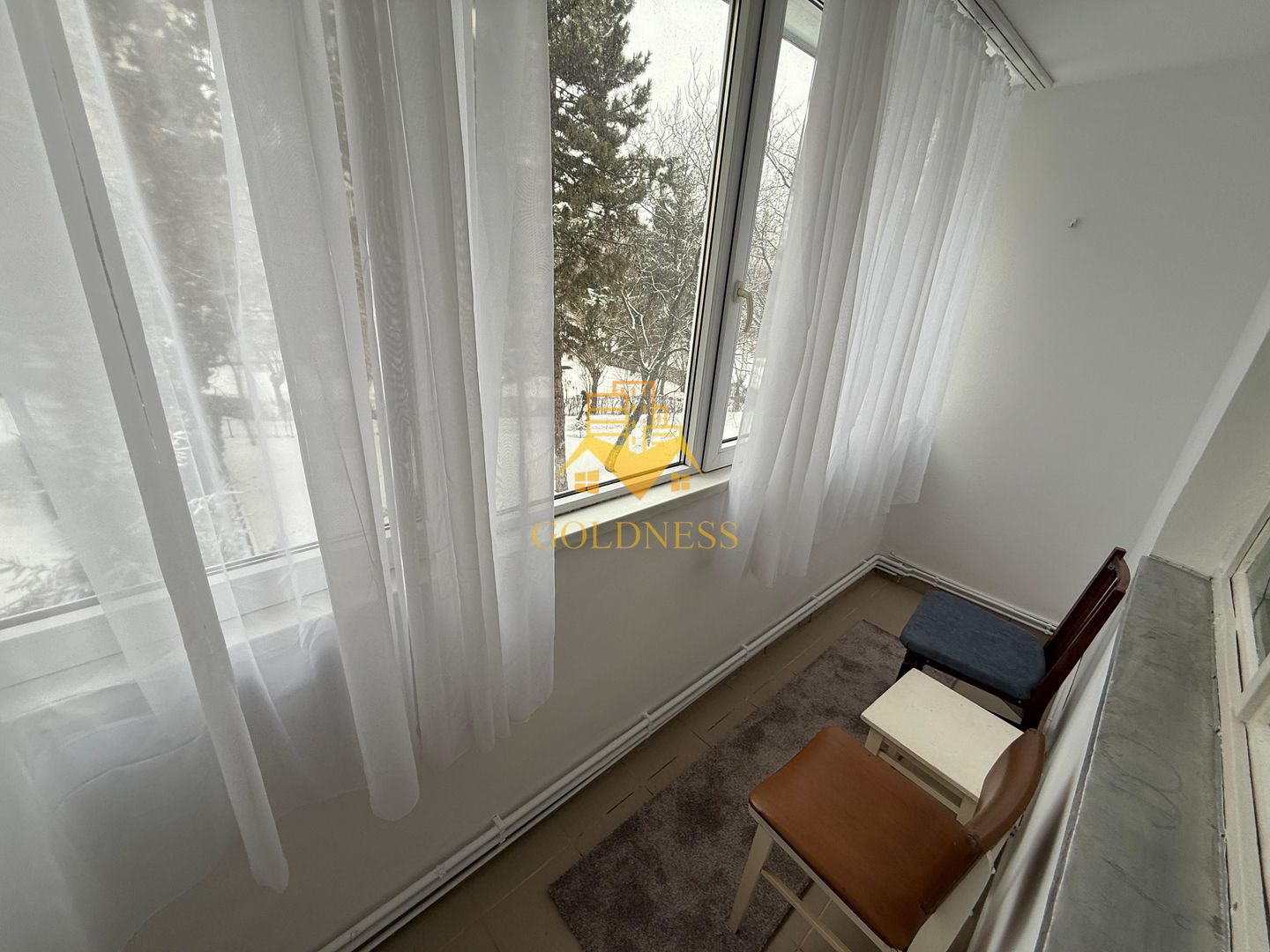 3 camere semidecomandate, balcon, Gheorgheni, Hotel Royal, P-ta Hermes - Poză 15