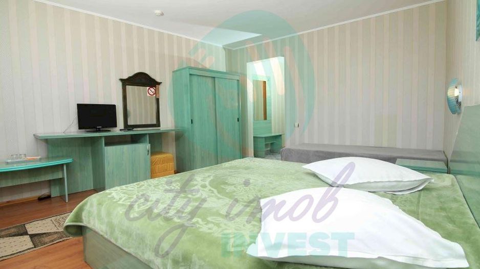 Vila cu 24 de camere cu priveliste superba ideal investitie in PREDEAL - Poză 10