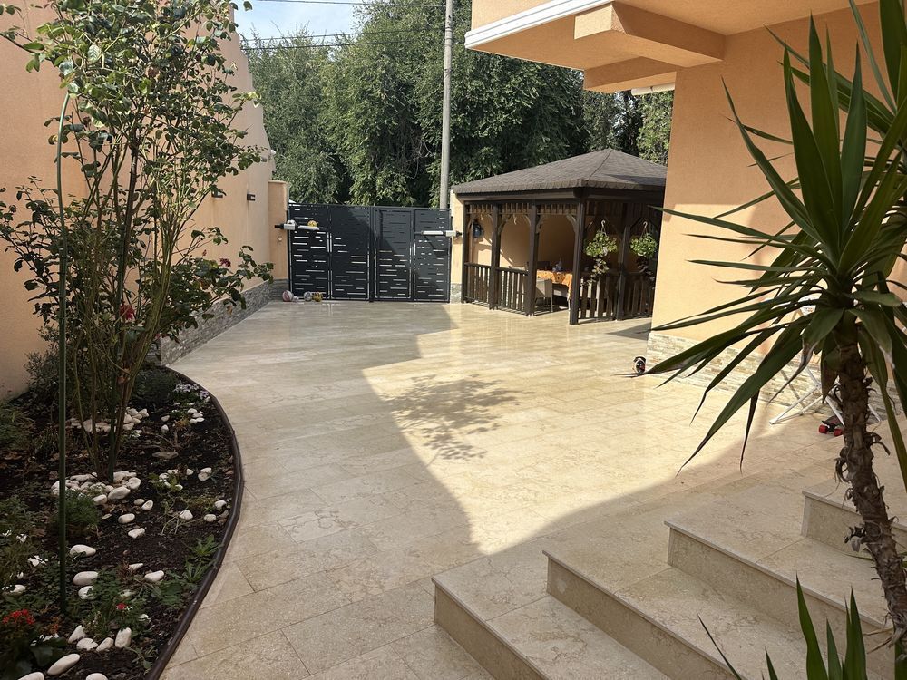 Vila P+1+M de vanzare Zona Stadion / City Mark Mall - Ocazie - Poză 2