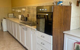 Casa ultracentrala - o oaza de liniste in inima orasului - Poză 2