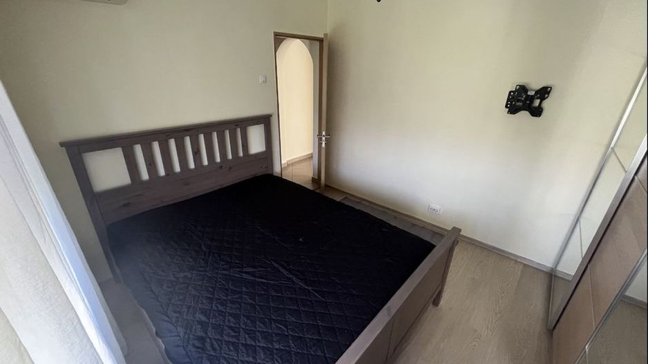 Închiriere Apartament cu 3 camere Titan, 2 bai, renovat, AC, 10 min metrou - Poză 3