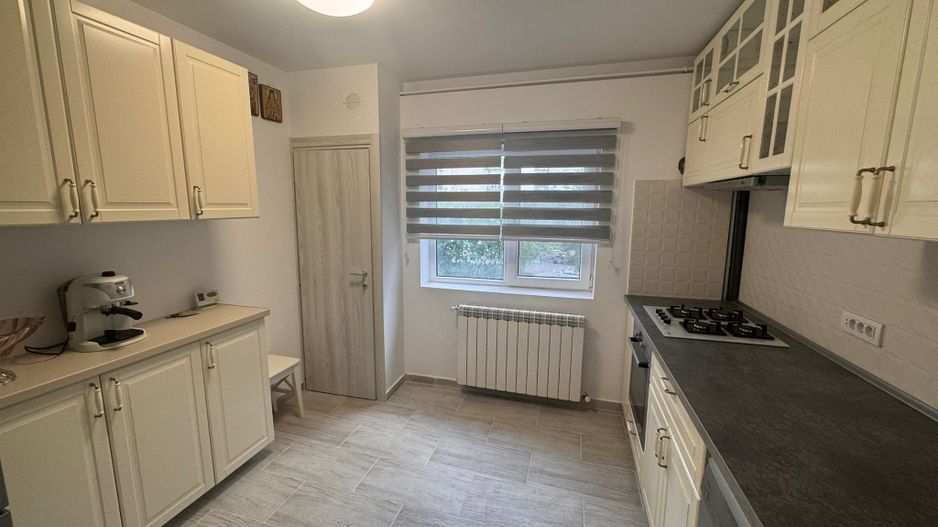 Sebastian 3 Camere Centrala Parcare 2 bai 3/8 - Poză 6