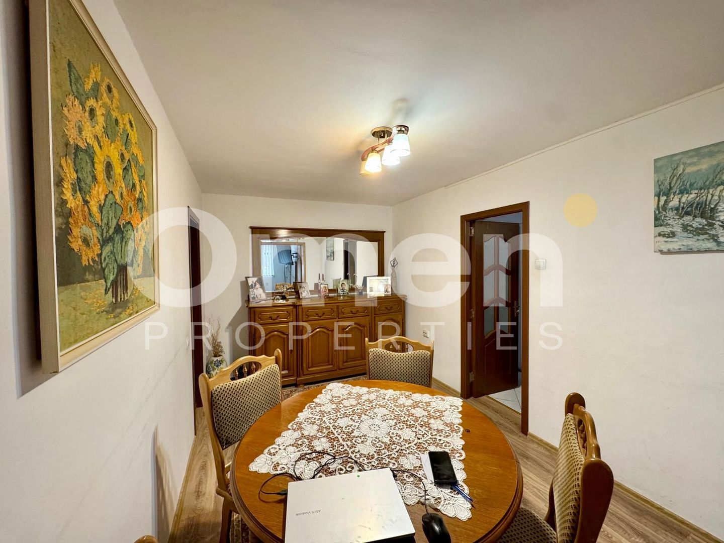 Apartament 3 camere de vânzare | zona Săsar | parter | curte privată | - Poză 2