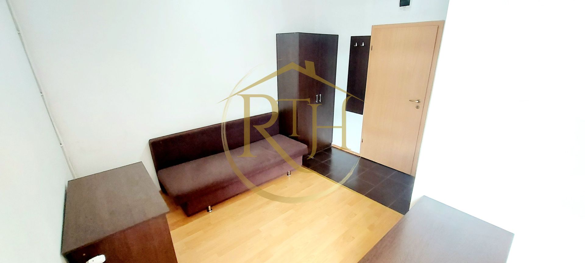 Oferim spre inchiriere, garsoniera cu balcon, zona Soarelui, parcare privata - Poză 8