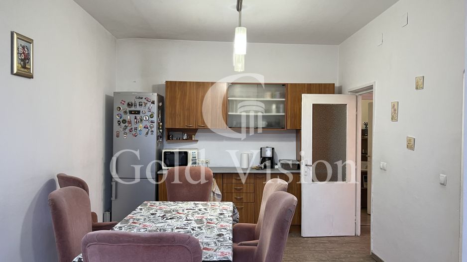 Casă cu 4 camere, 145 mp utili, curte proprie, zona Petrom/Carrefour - Poză 3