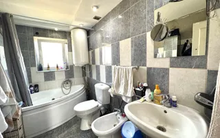 Casa de caramida de vanzare Surdesti cu teren intravilan 5000mp - Poză 14