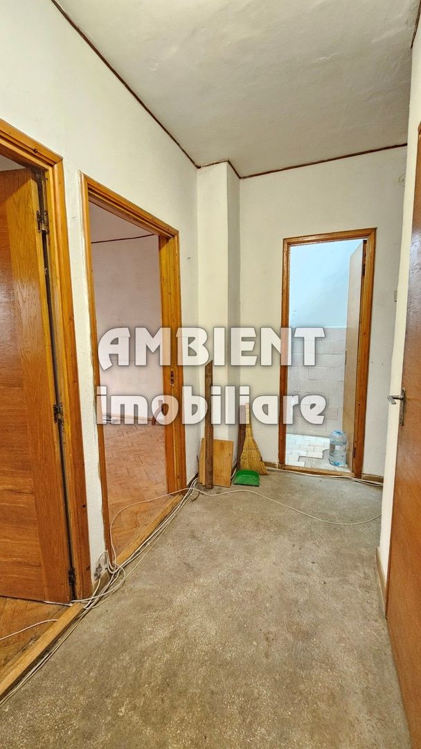 Apartament cu 3 camere, etaj 3, zona CENTRU; - Poză 6