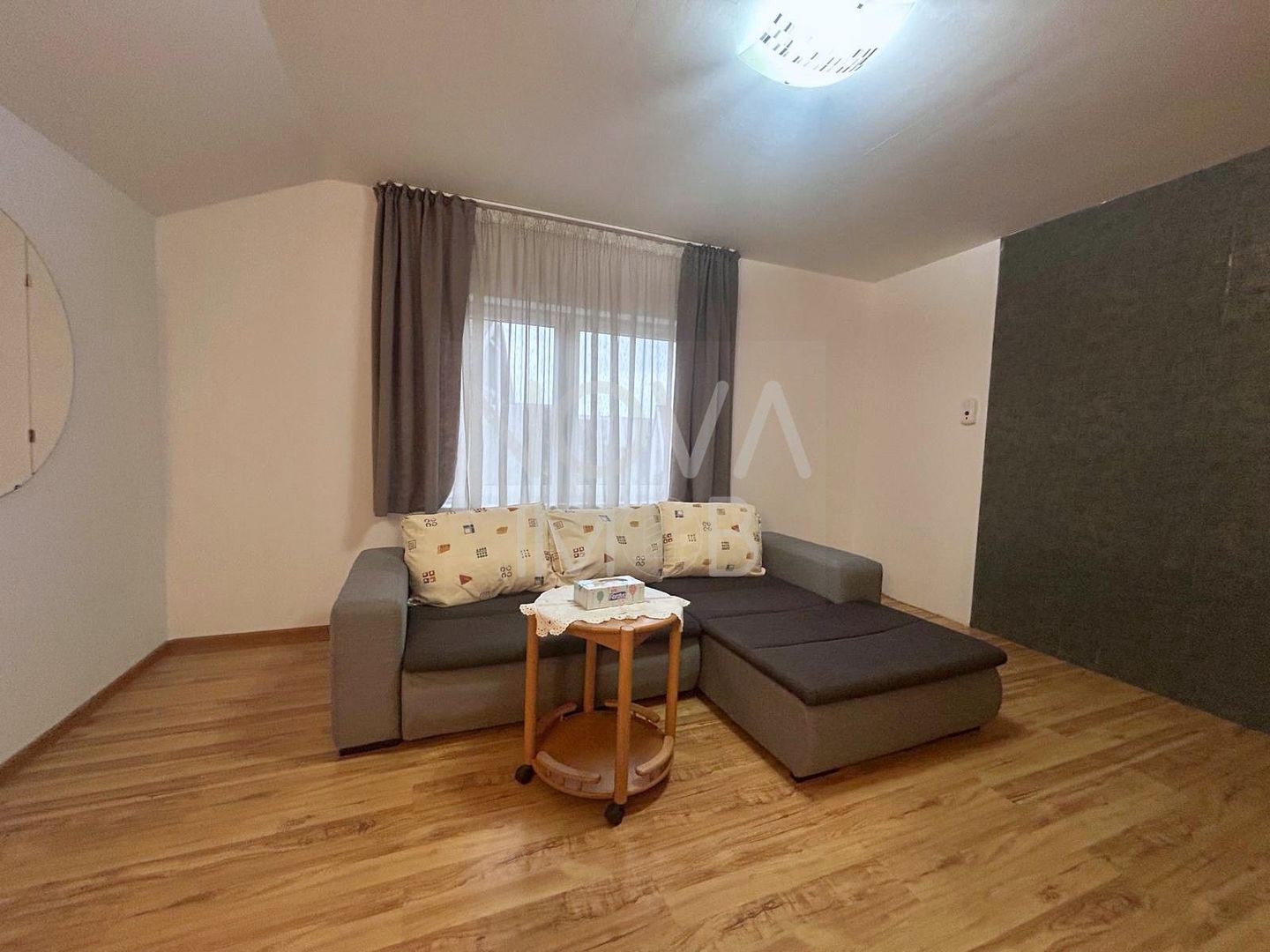 Casa de vanzare 200 mp cu spatiu comercial la parter, strada Lunga - Poză 14