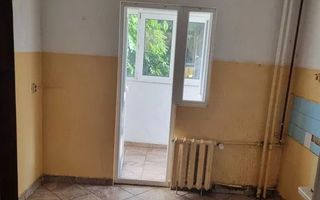 Apartament 3 camere 64 mp /boxa 4 mp| Titan | Parter | Bloc reabilitat - Poză 3