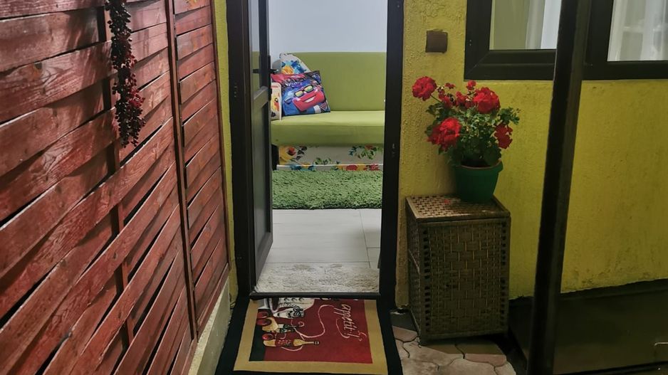 Casă cu 4 camere și curte generoasă în cartierul Coiciu - Poză 8