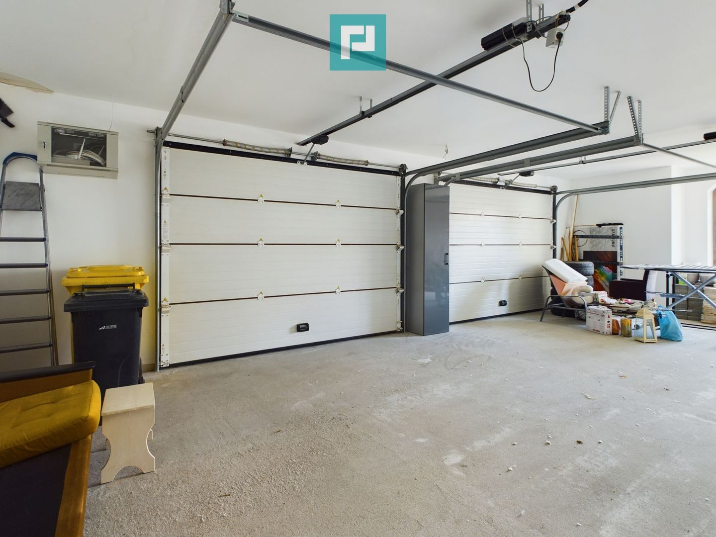 Vilă la sol cu 3 camere în Pârneava - Poză 11