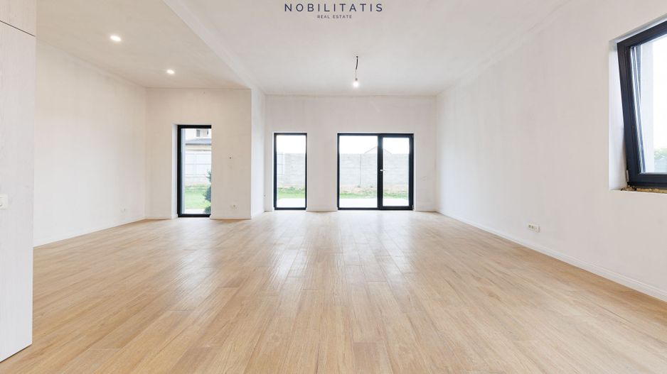 Duplex de vanzare la liziera padurii - 130 mp, 4 bai & 4 dormitoare - Poză 3