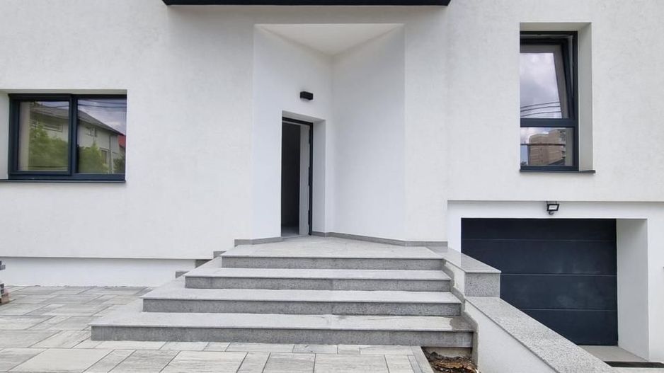 Casă spectaculoasă – 314 mp utili, cramă, terase, 7 camere, teren 432 mp - Poză 10