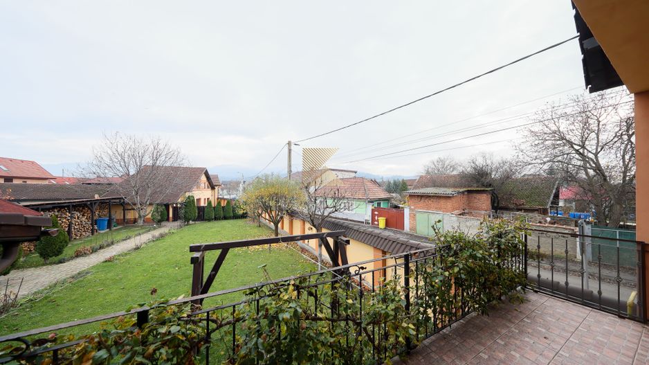 Reședință exclusivistă cu potențial investițional în centrul Cristian - Poză 30