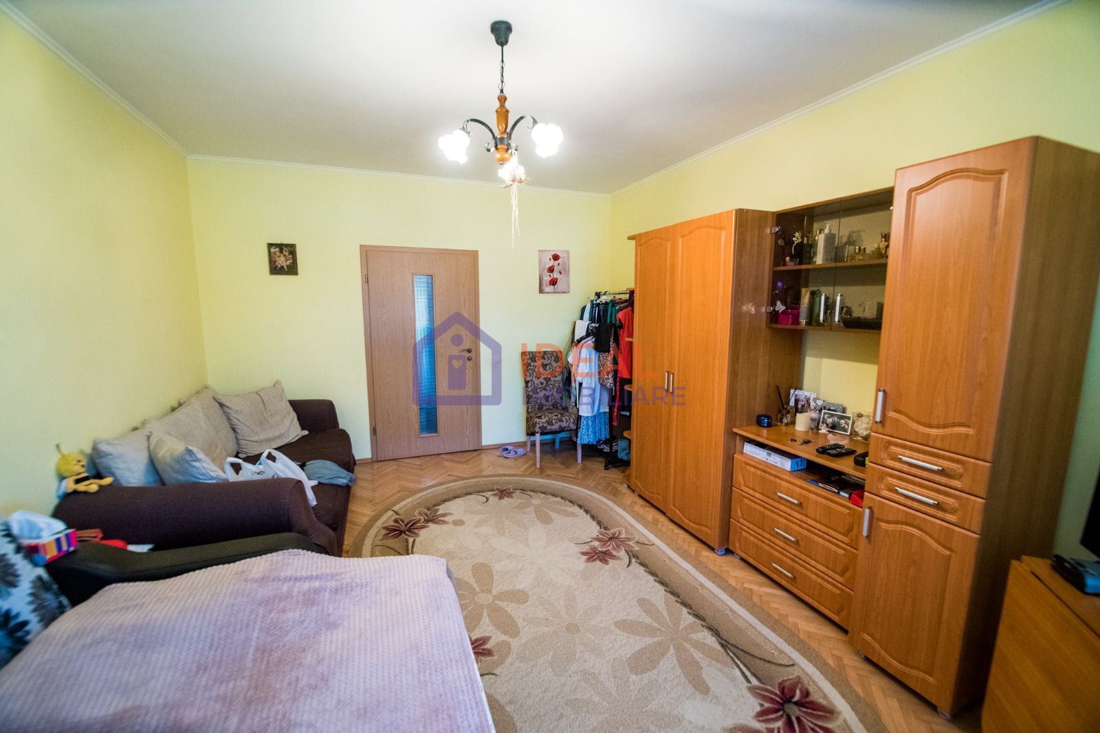 Casa Individuala cu 8 camere si 430 mp de curte, zona Calea Poplacii - Poză 22