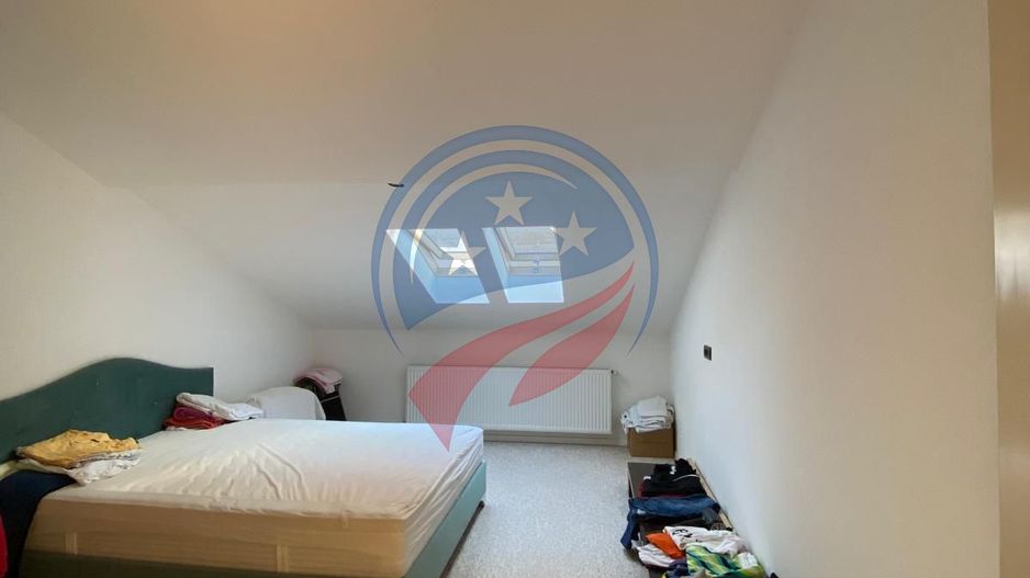 VILA MODERNA  ZONA CENTRALA 380 m TEREN - Poză 3