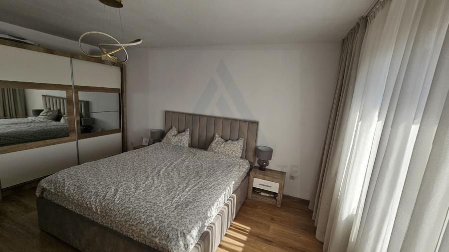 Apartament 3 camere 82 mp 2 băi 2 balcoane etaj 2 in Selimbar - Poză 4