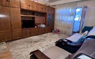 Apartament 3 camere de vânzare – Zona Badea Cârțan, Constanța - Ocazie - Poză 2