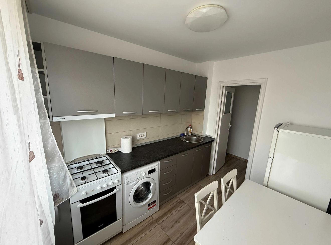 AP. 3 CAMERE- OBOR, PET-FRIENDLY, BUCATARIE INCHISA, MOBILAT MODERN - Poză 2