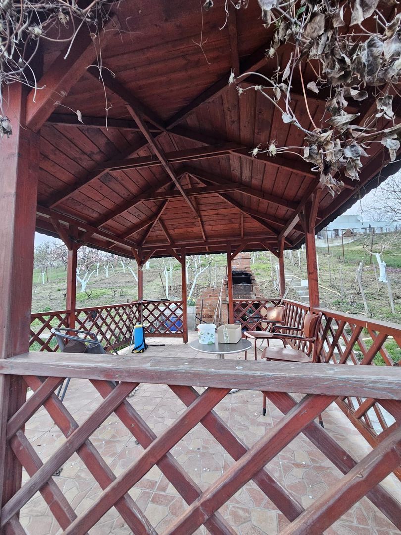 Vila  Oradea zona Iorga 420 mp ,teren 2000 ml - Poză 18