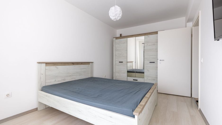 Oferim spre inchiriere apartament 2 camere etaj intermediar - Poză 8