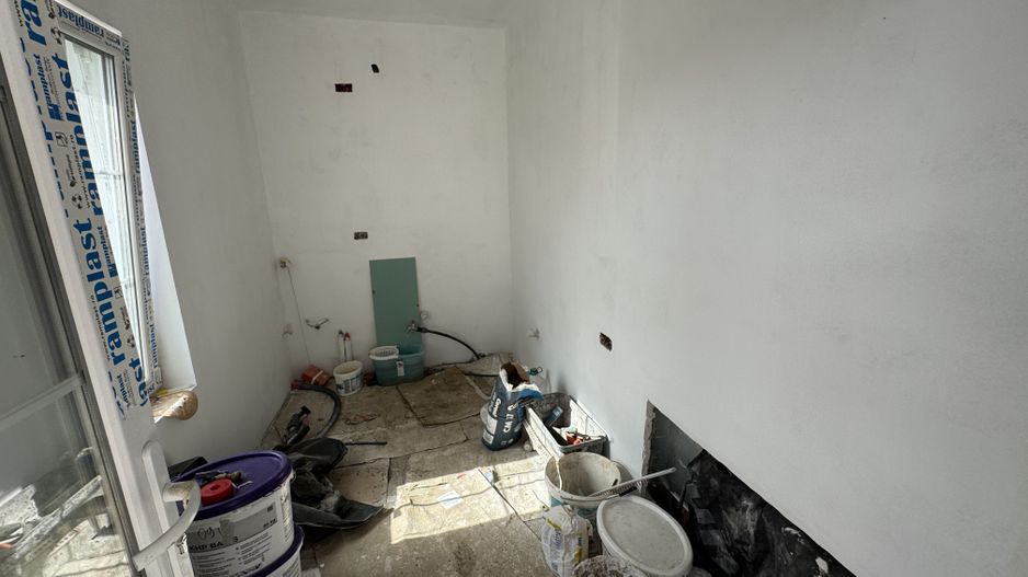 Casa Individuala Parter Sanmihaiu Roman,4 Camere,2 Bai,Proiect Modern - Poză 12