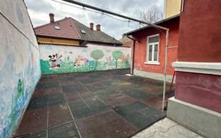 Casa in Vatra Luminoasa cu o curte generoasa - Poză 2