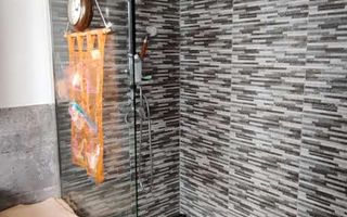 DUPLEX MOSNITA NOUA  98 MP UTILI CU 375 MP TEREN - Poză 9